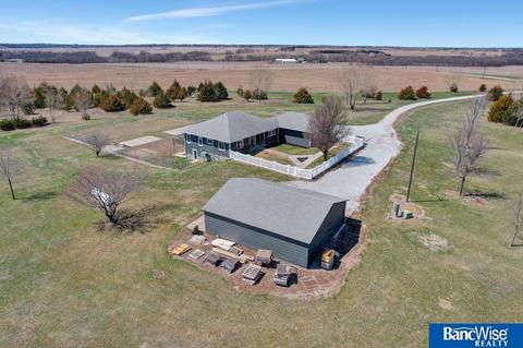 14101 Old Cheney Rd, Walton, NE 68461