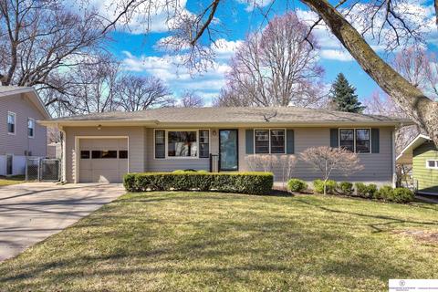 11230 Westover Rd, Omaha, NE 68154