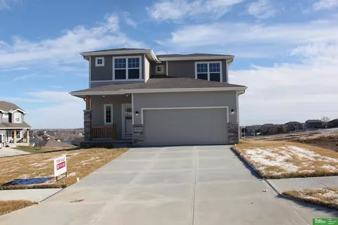 8629 N 176th St, Bennington, NE 68007