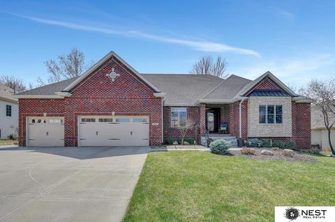 1841 St Michaels Rd, Lincoln, NE 68512