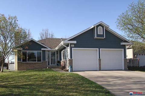 1501 W Lake Ct, Lincoln, NE 68522