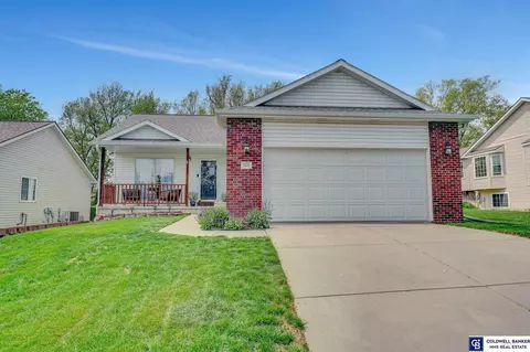 1611 SW 36th St, Lincoln, NE 68522