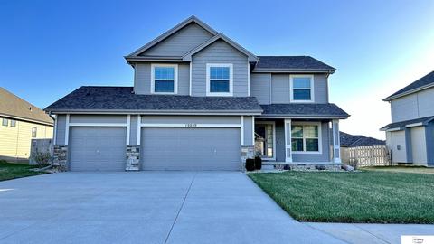 19809 Tyler St, Omaha, NE 68135