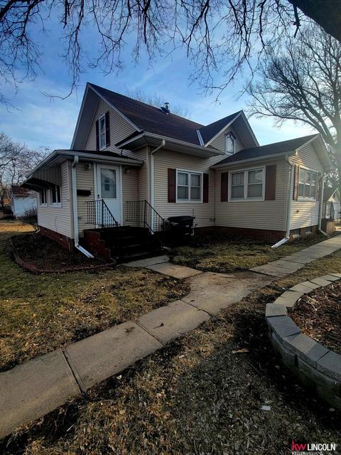 408 N Alexander Ave, Clay Center, NE 68933