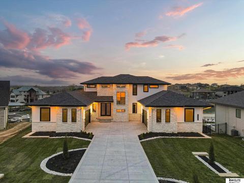 12526 N 178 St, Bennington, NE 68007