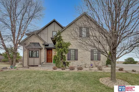 7100 S 97th St, Lincoln, NE 68526