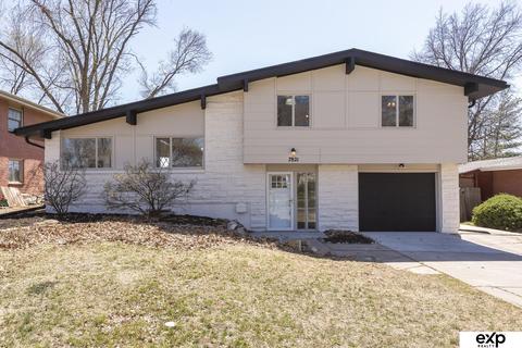 7821 E Avon Ln, Lincoln, NE 68505