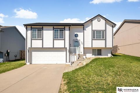 16922 Redman Ave, Omaha, NE 68116