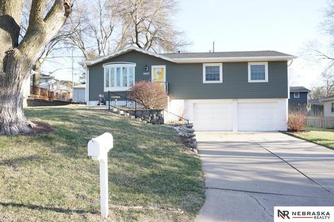 10937 Prairie Village Dr, Omaha, NE 68144