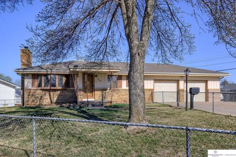 8002 S 40 St, Bellevue, NE 68147