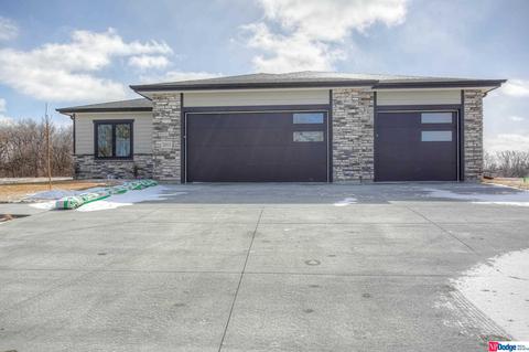 28019 W Valley St, Valley, NE 68064