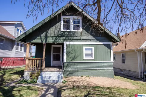 2876 Corby St, Omaha, NE 68111