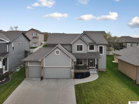19339 Blaine St, Omaha, NE 68135