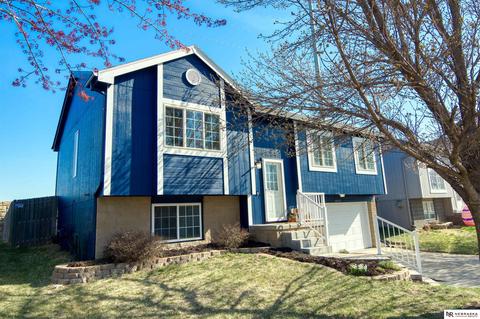 18922 R St, Omaha, NE 68135
