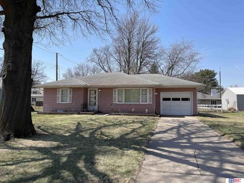 910 Commercial St, Stromsburg, NE 68666