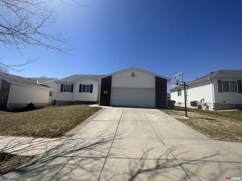 7021 N 16th St, Lincoln, NE 68521