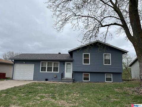 6705 Kansas Ave, Omaha, NE 68104