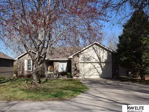 458 Riverside Dr, Waterloo, NE 68069