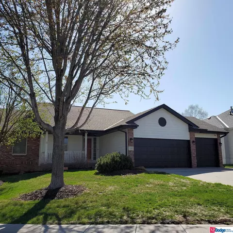 7701 S 167 St, Omaha, NE 68136
