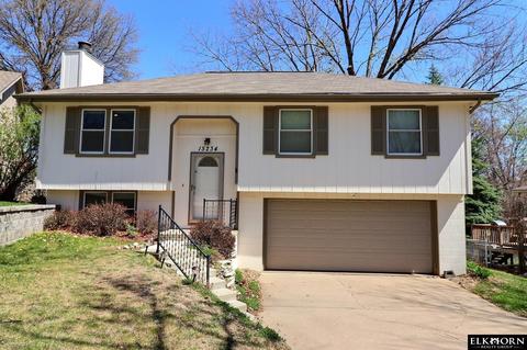 15234 Davenport Cir, Omaha, NE 68154