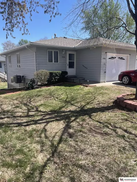 5526 Sea Mountain Rd, Lincoln, NE 68521