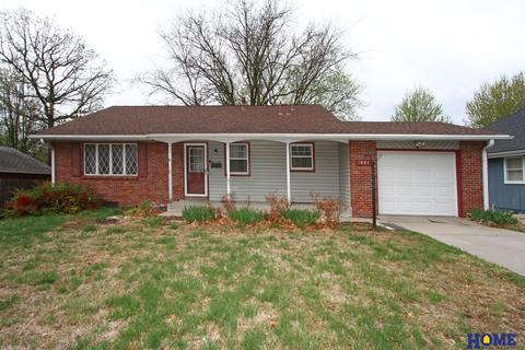 2001 S 53 St, Lincoln, NE 68506