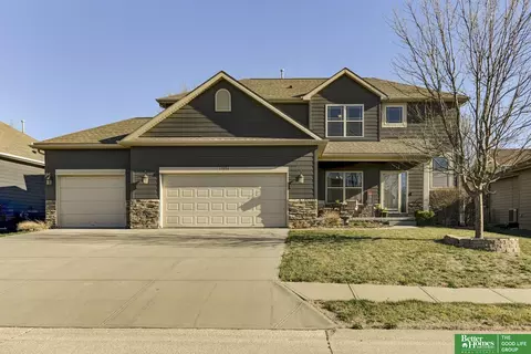 17056 Corby St, Omaha, NE 68116