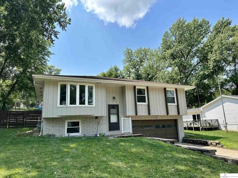 711 Lila Ave, Bellevue, NE 68005