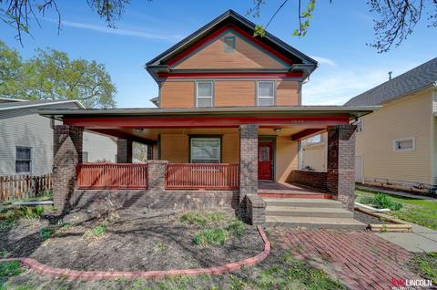 3048 R St, Lincoln, NE 68503