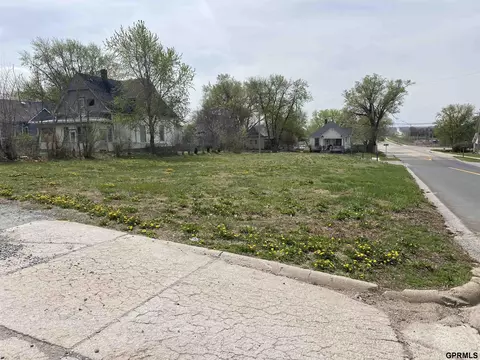 1103 4th St, Fairbury, NE 68352