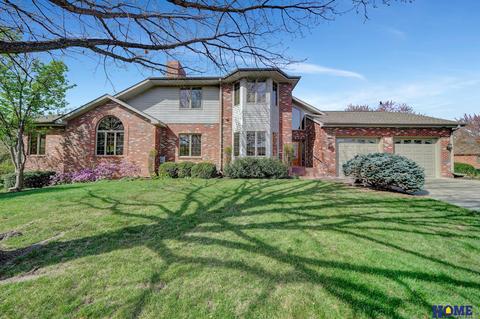 2211 Boxelder Dr, Lincoln, NE 68506