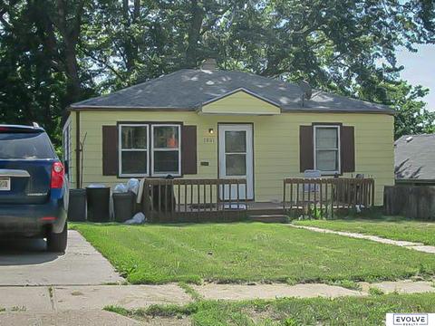 5801 N 36th St, Omaha, NE 68111