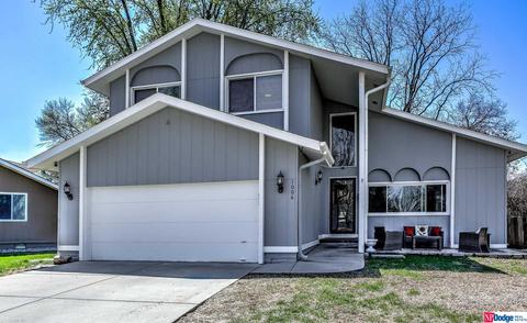 1004 Bluff St, Bellevue, NE 68005