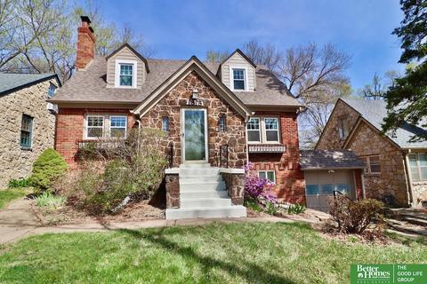 1815 N 49th St, Omaha, NE 68104