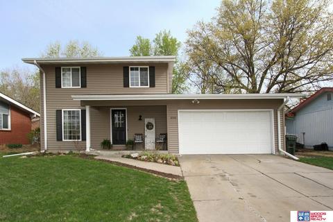 8330 Vine St, Lincoln, NE 68505