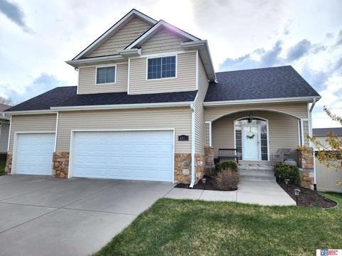 8011 S 58th St, Lincoln, NE 68516