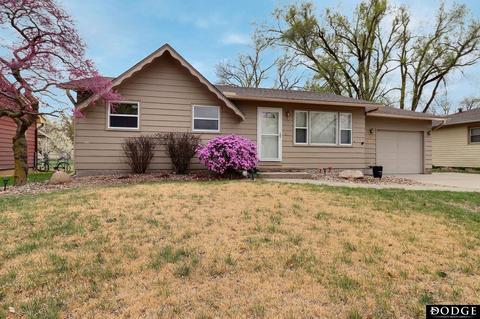 1443 W 11 St, Fremont, NE 68025