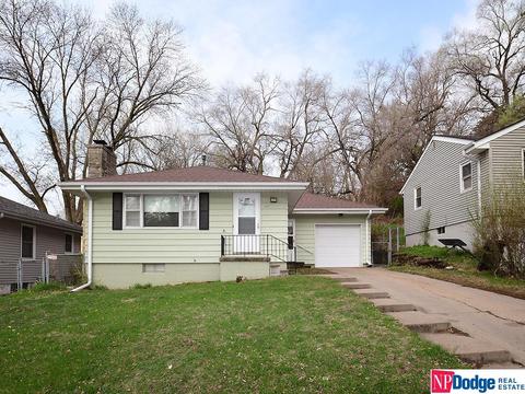 4602 N 55th St, Omaha, NE 68104