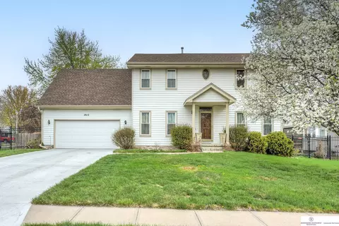 2612 Joann Ave, Bellevue, NE 68123