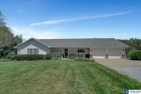 1222 S 96th St, Firth, NE 68358