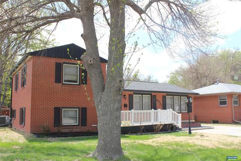 6721 Adams St, Lincoln, NE 68507