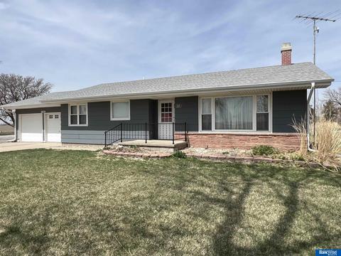 809 W 34 Hwy, Phillips, NE 68865