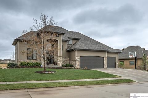 8103 N 127 Ave, Omaha, NE 68142