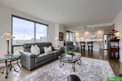 120 S 31 Ave #5506, Omaha, NE 68131