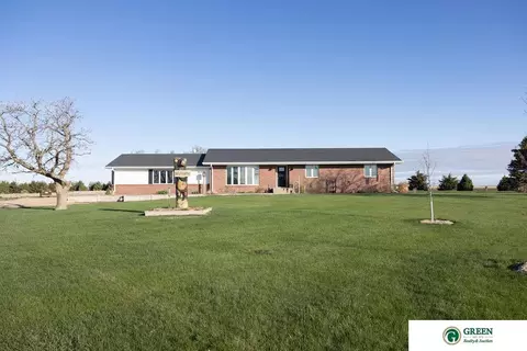 2020 Road E, Bradshaw, NE 68319