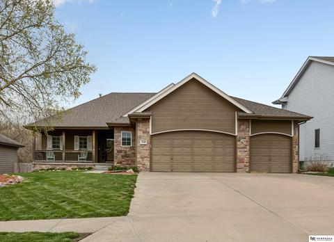 7628 S 101st St, La Vista, NE 68128