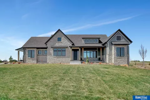 15747 S 76th St, Roca, NE 68430 photo 2