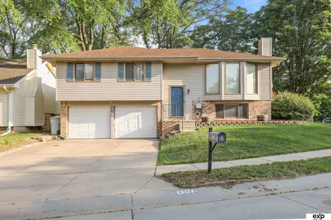 13113 Emiline St, Omaha, NE 68138
