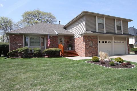 502 Martin Dr N, Bellevue, NE 68005