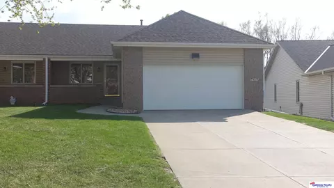 14707 Hascall St, Omaha, NE 68144